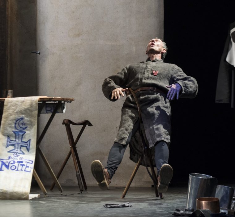 JACOB OLESEN Il Cavaliere Inesistente foto Stefania Rogai
