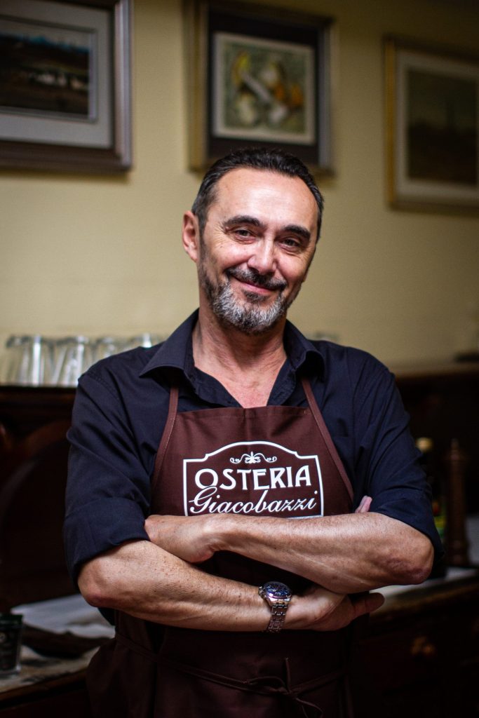 02.-GIUSEPPE-GIACOBAZZI_Osteria-Giacobazzi-1600x2400